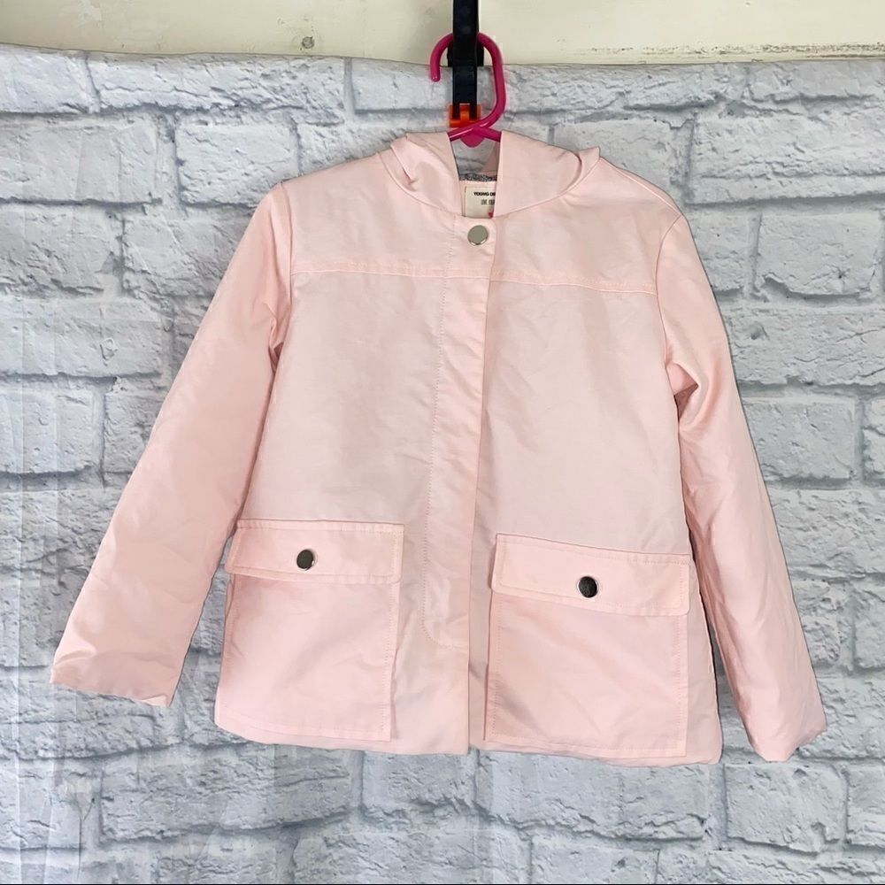 Young
Dimension snap front coat with hood light pink size 5/6